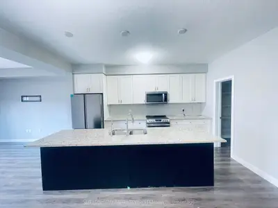 Att/Row/Townhouse in Kitchener