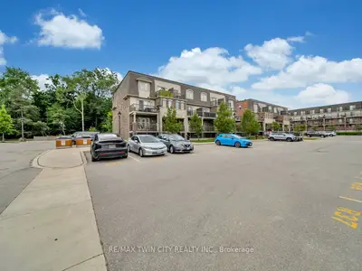 Condo Townhouse in Kitchener