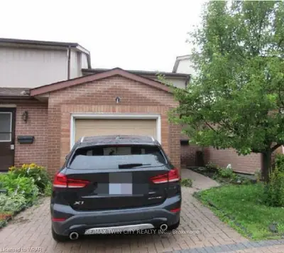 Condo Townhouse in Waterloo