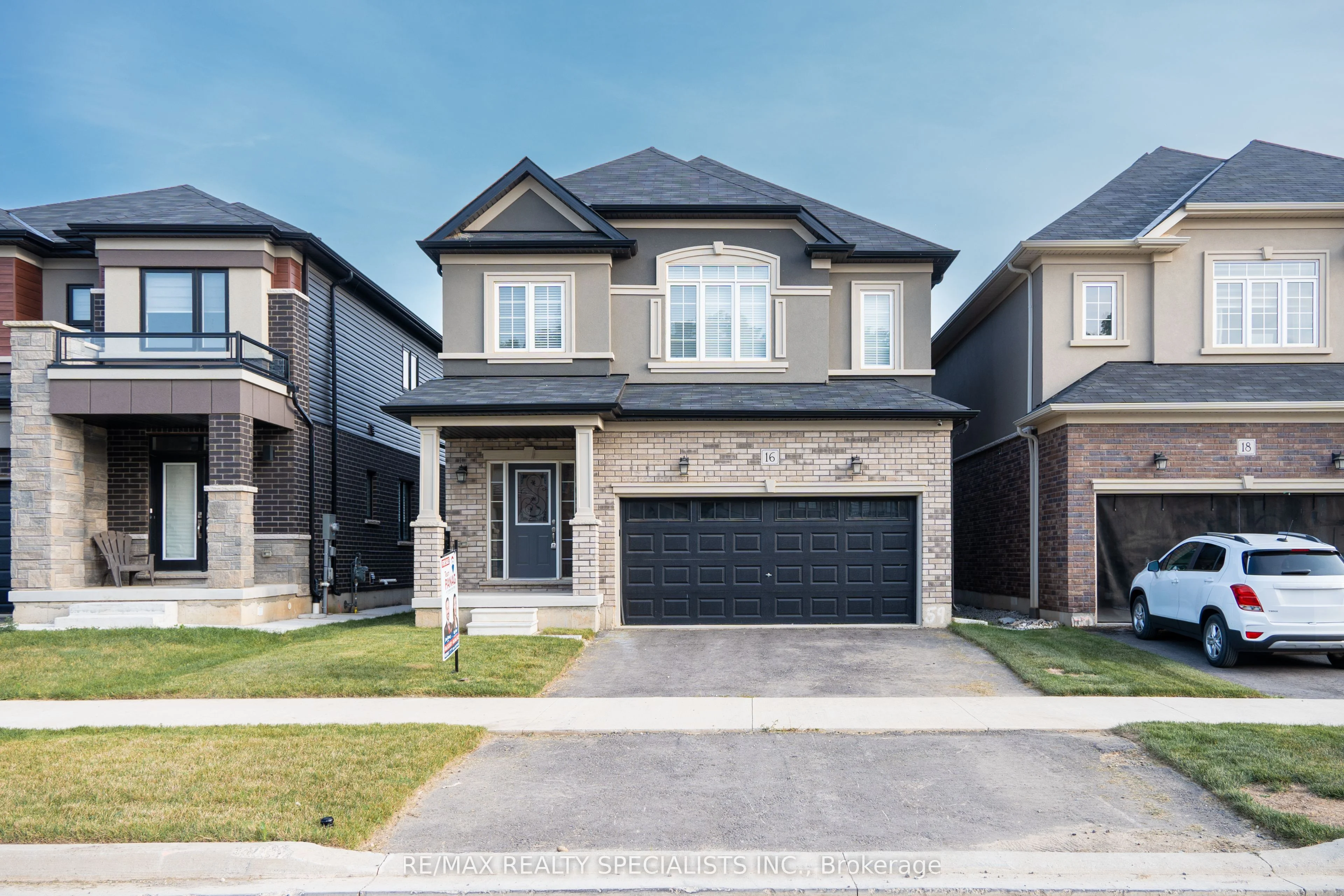 Detached in Brantford