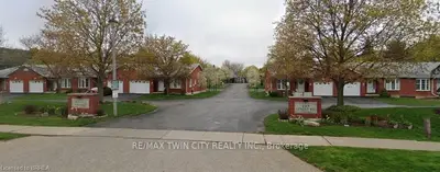 Condo Townhouse in Brantford