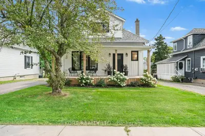 Detached in Prince Edward County