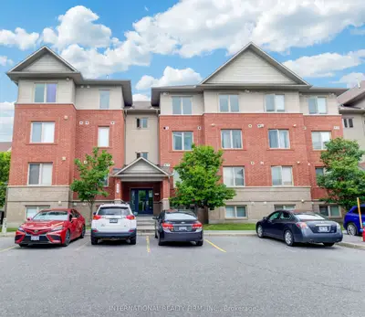 Condo Apartment in Barrhaven