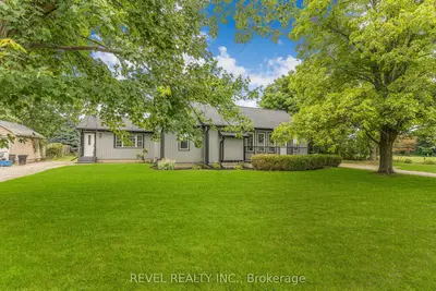 Semi-Detached in Port Colborne