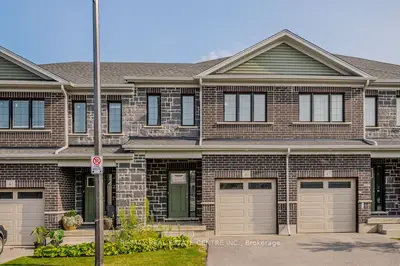 Att/Row/Townhouse in Kitchener