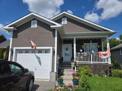 Detached in South Dundas