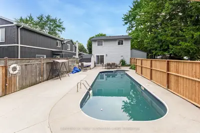 55 Yew Tree Gardens, London North, On N6g 2s9