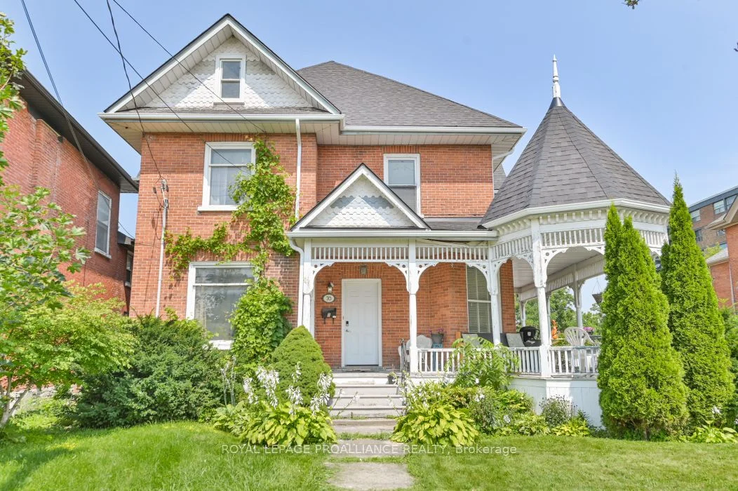 Duplex in Belleville
