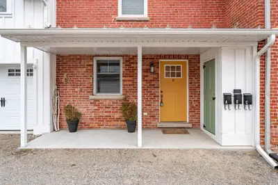 92 Orange Street B, Cobourg, On K9a 2l3