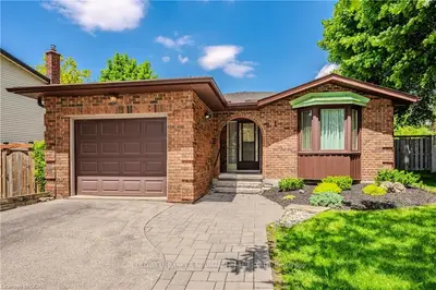 Detached in Guelph