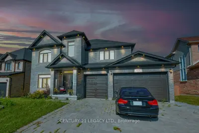 Detached in London North