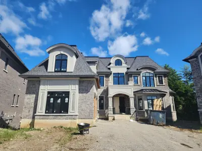 Detached in Woodstock