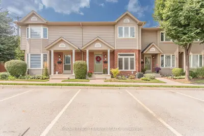 Condo Townhouse in London North