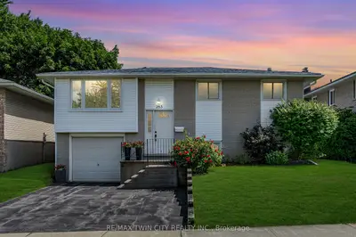 Detached in Waterloo