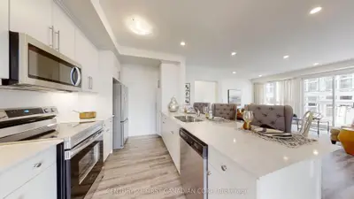 Condo Townhouse in London East