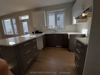 Att/Row/Townhouse in Orleans - Convent Glen and Area