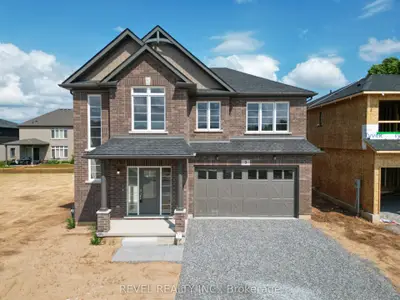 Detached in Pelham