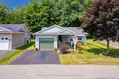 Detached in South Huron
