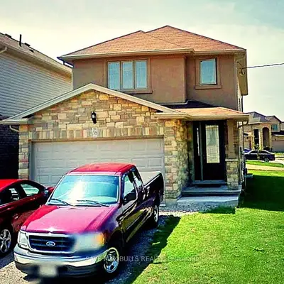 Detached in Brantford