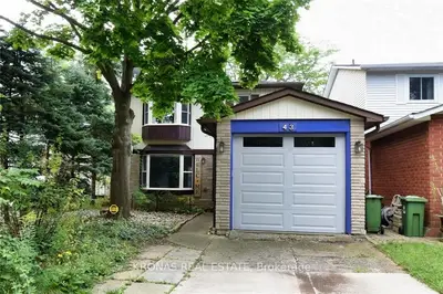Detached in Hamilton