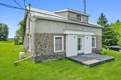 1614 County 1 Road, Greater Napanee, On K7r 3l1