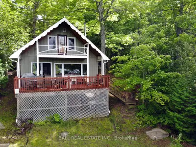Detached in Hastings Highlands