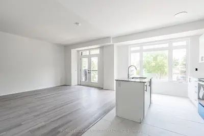 Condo Townhouse in St. Catharines
