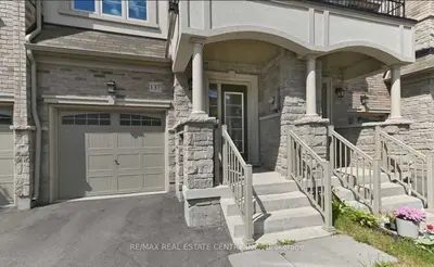 Att/Row/Townhouse in Hamilton