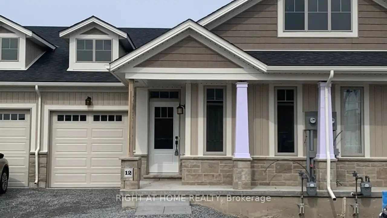 Att/Row/Townhouse in St. Catharines