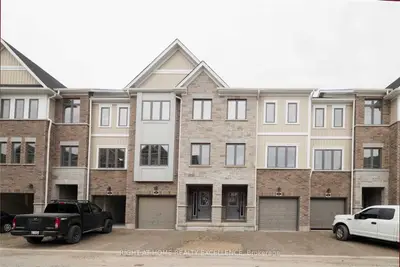Condo Townhouse in Kitchener
