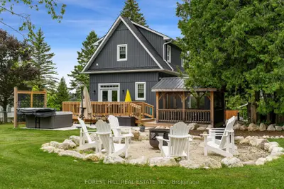 Detached in Grey Highlands