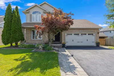 56 Mapleridge Crescent, Thames Centre, On N0l 1g3