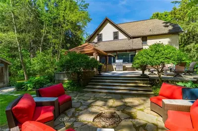 Detached in West Elgin