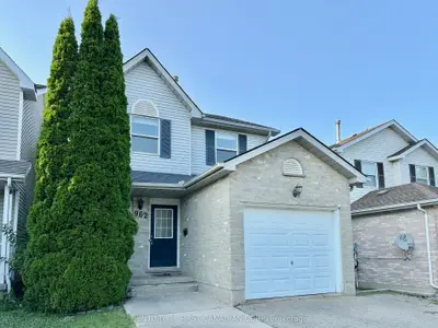 962 Thistledown Way, London North, On N6g 4z6