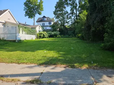Vacant Land in London South