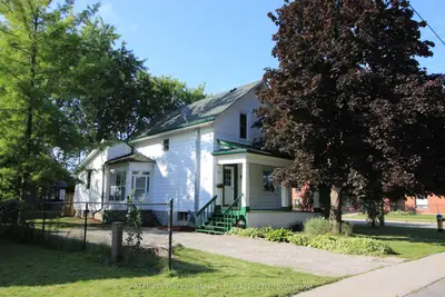 Detached in Kawartha Lakes