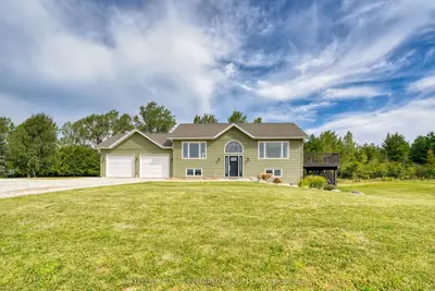 Detached in Grey Highlands