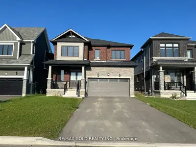 Detached in Thorold
