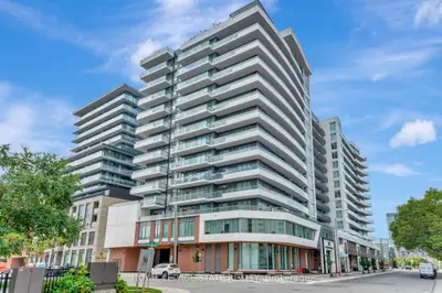 Common Element Condo in Hamilton