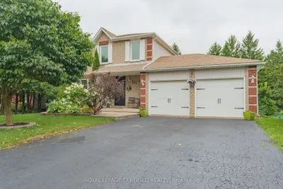 Detached in East Luther Grand Valley