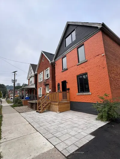 Detached in Hamilton