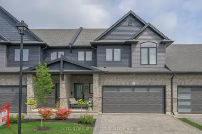 Common Element Condo in London South