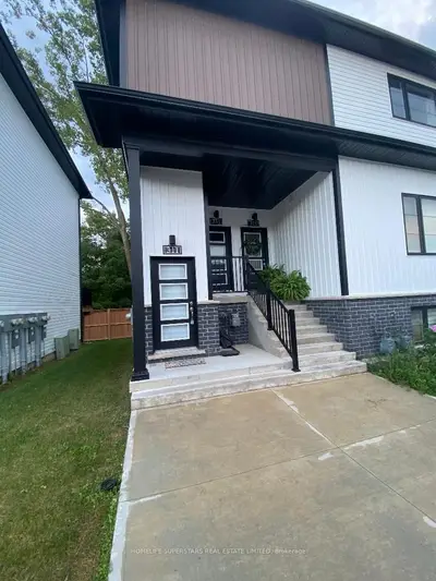Condo Townhouse in Niagara Falls