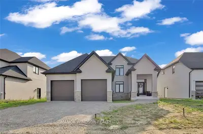 Detached in Windsor