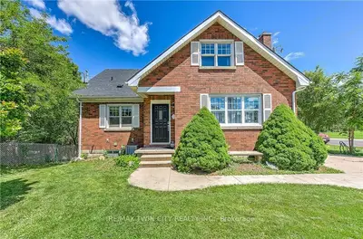 Detached in London South
