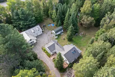 Detached in Hastings Highlands