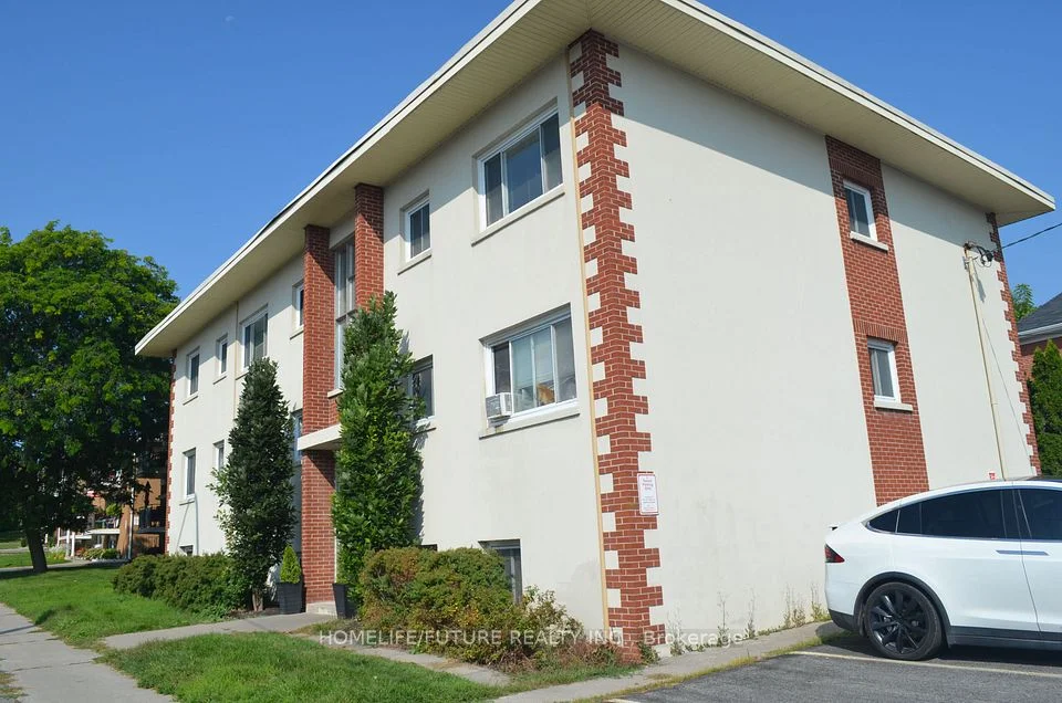 234 Dundas Street E, Quinte West, ON K8V 1L9