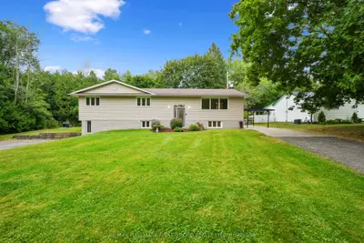 Detached in Hamilton Township