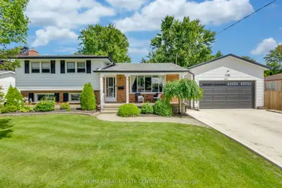 14 Kirwin Drive, Ingersoll, On N5c 3m3
