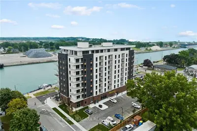 Condo Apartment in Port Colborne
